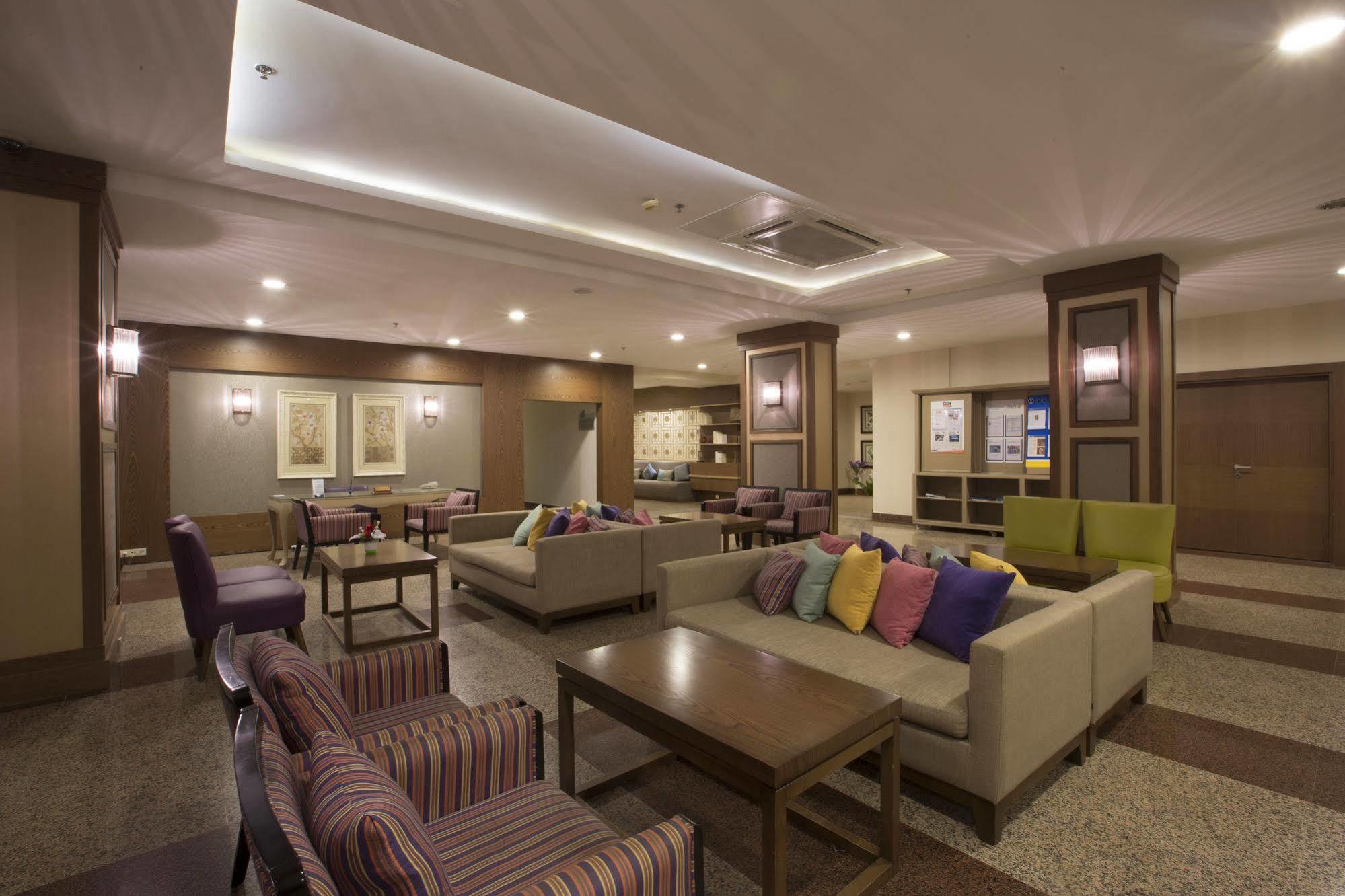 Insula & Hotell