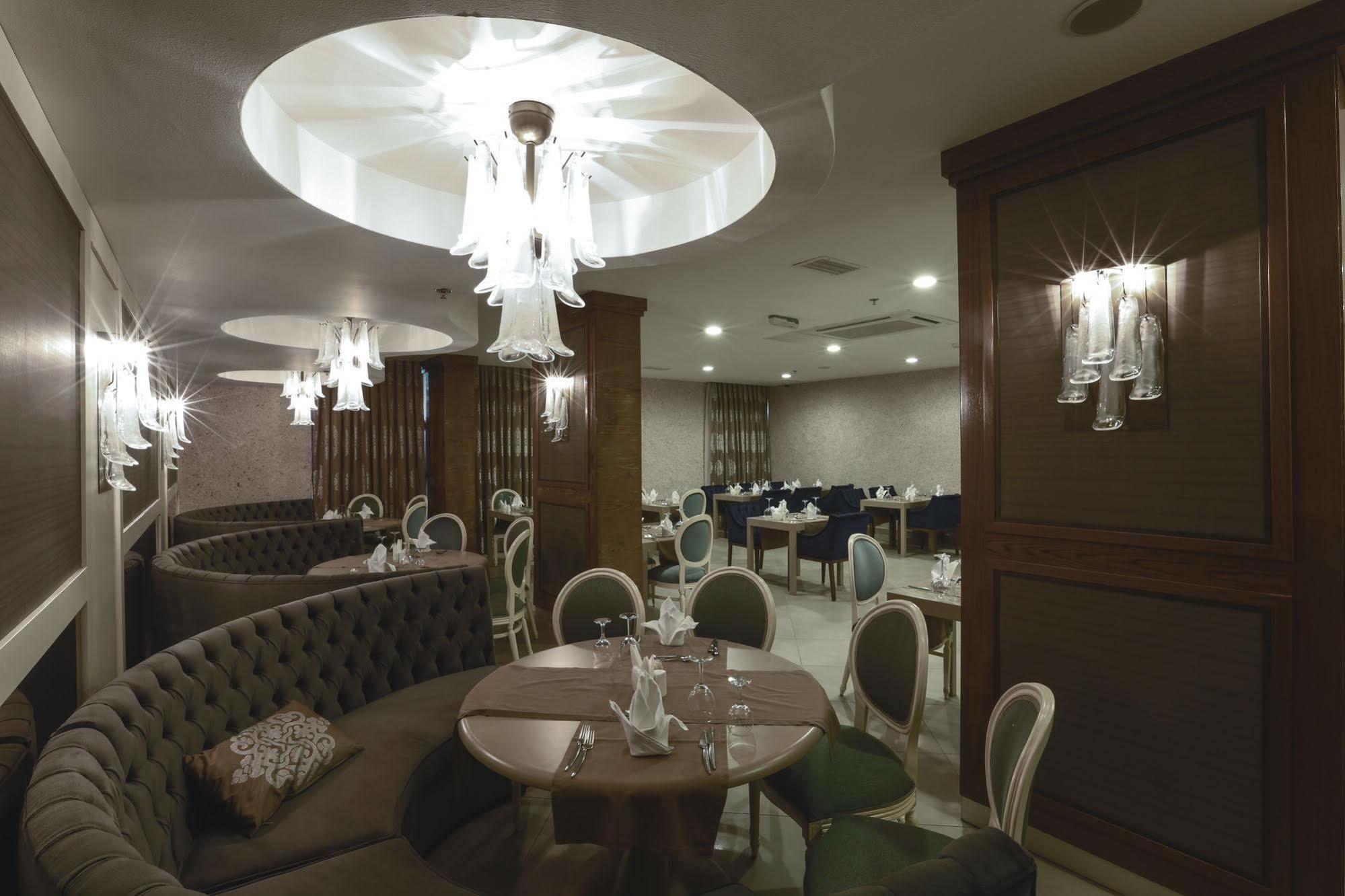 Hotell Insula & 5*