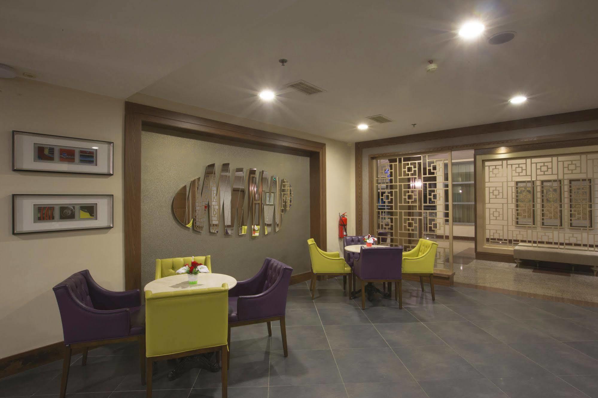 Insula & Hotell