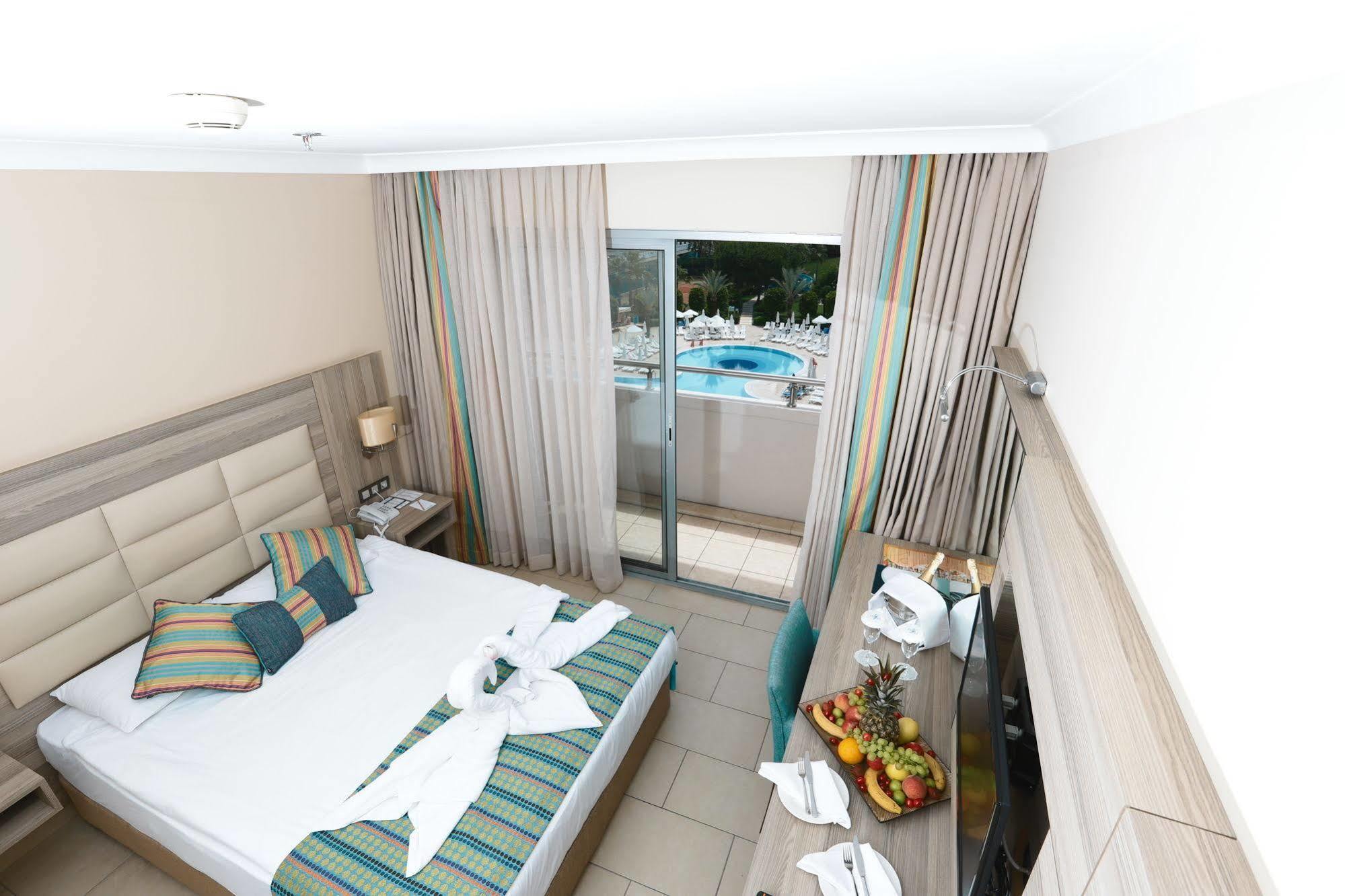 Insula & Hotell
